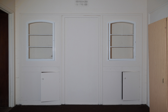 Einbauschrank aus DDR-Zeit im Goebbels Waldhof am Bogensee